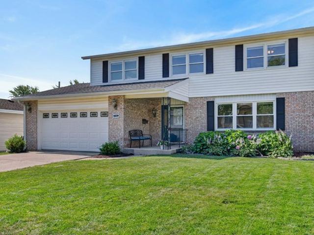 House for sale in Mount Prospect, Illinois