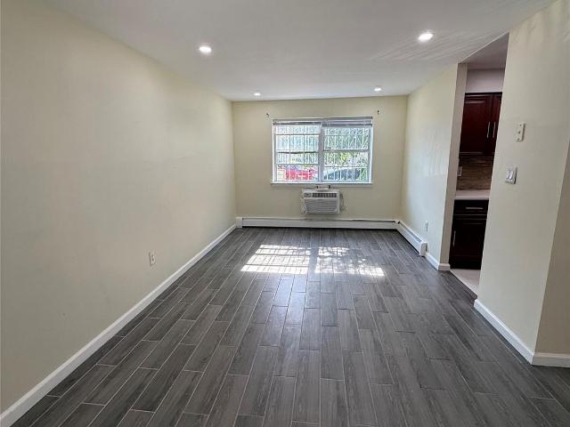 Property for rent in Queens, Arverne