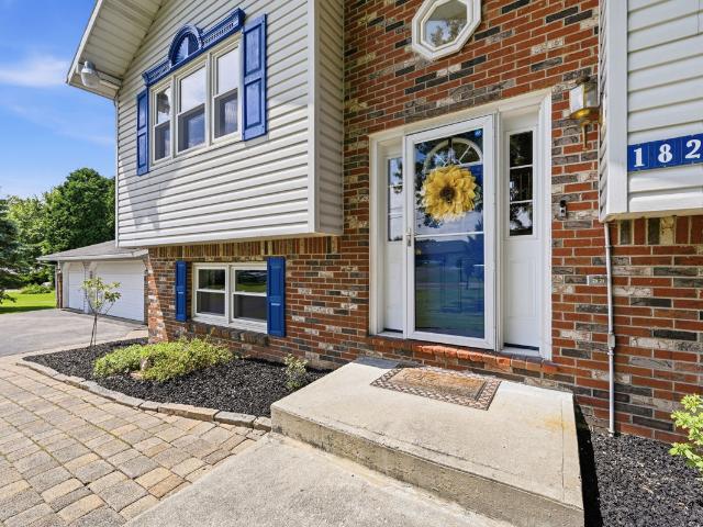 House for sale in Prospect, Pennsylvania