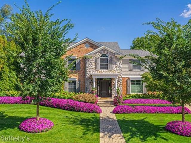 House for sale in Bloomfield Hills, Michigan