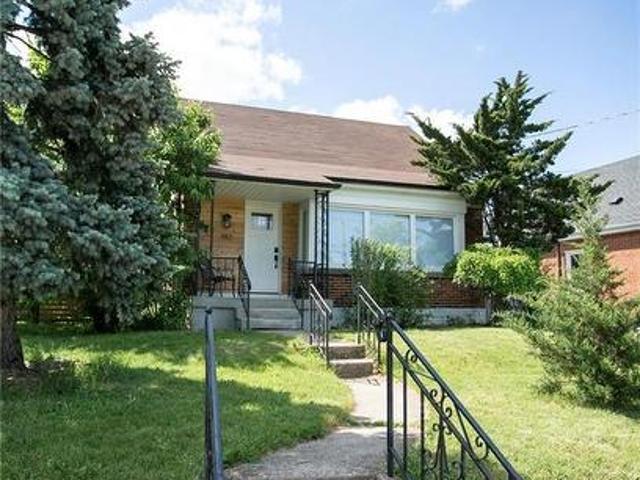 House for sale in Ancaster, Ontario