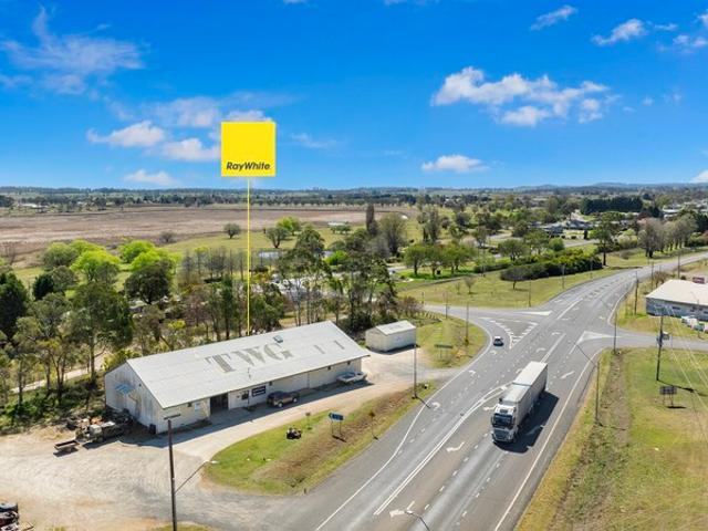 Warehouse for sale in Guyra, Armidale Regional Council