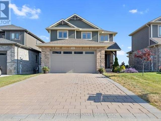 House for sale in Lucan-biddulph, Ontario