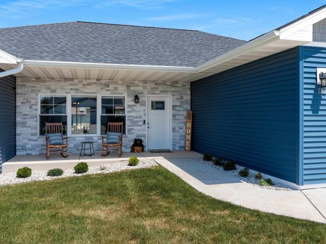 House for sale in Luxemburg, Wisconsin
