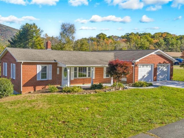 House for sale in West Jefferson, Ashe County