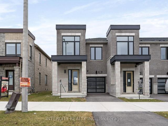 Townhouse for sale in Woburn, Ontario