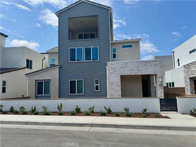 Townhouse for rent in Irvine