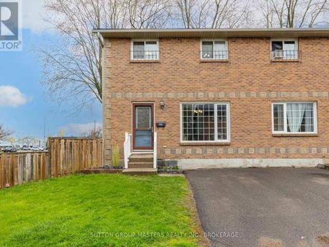 Townhouse for sale in Kingston, Ontario