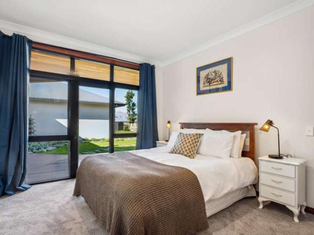 House for sale in Otakou