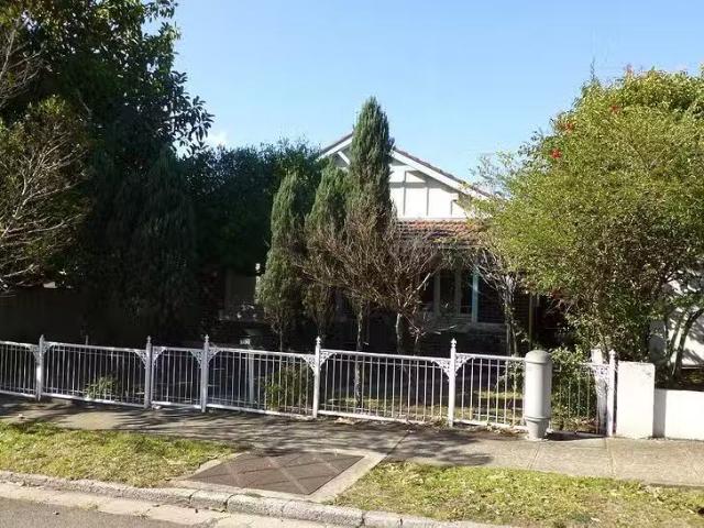 House for rent in Burwood