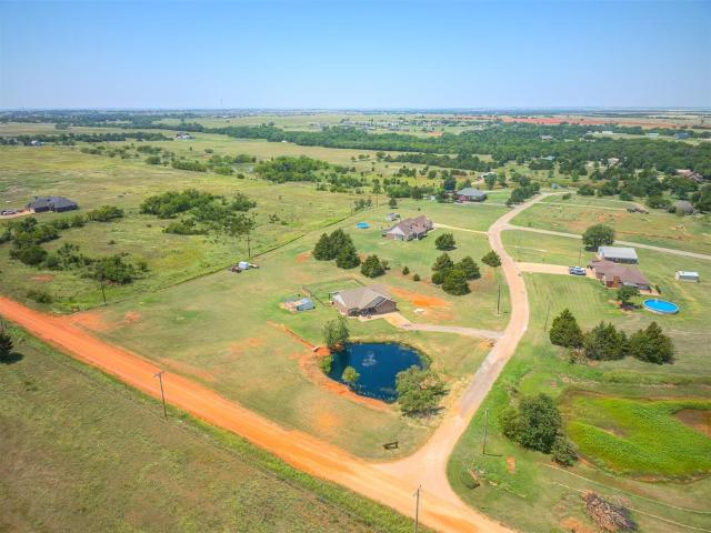 House for sale in Cashion, Oklahoma