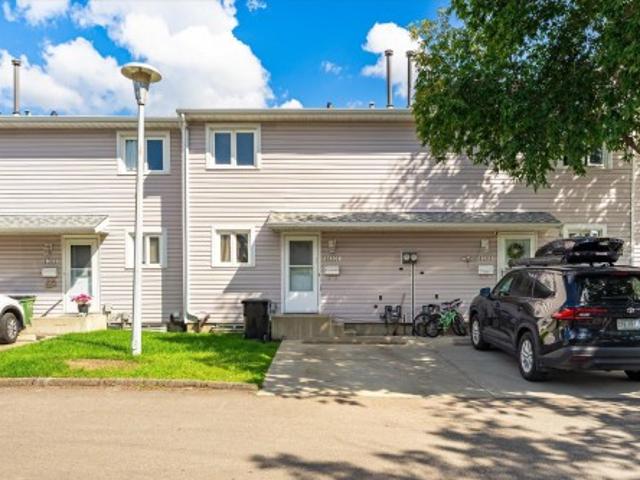 Townhouse for sale in Wedgewood, Alberta
