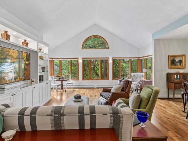 House for sale in Mendota Heights, Dakota County