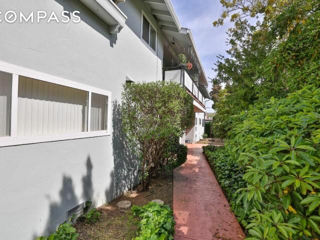 House for sale in Mountain View