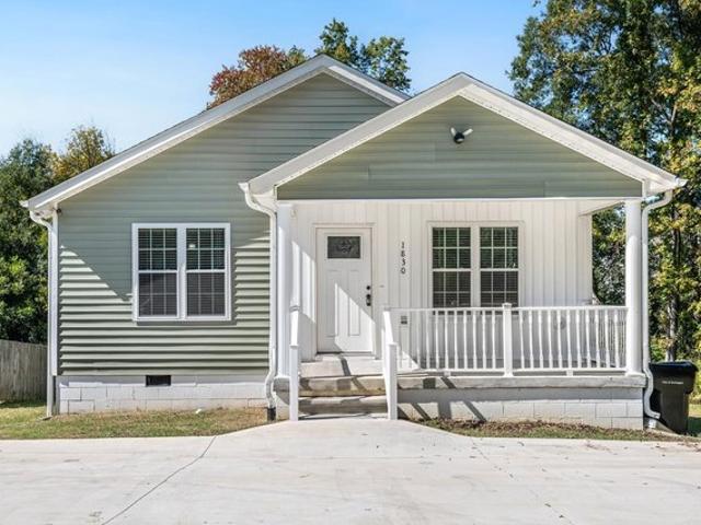 House for sale in Morgantown, Burlington