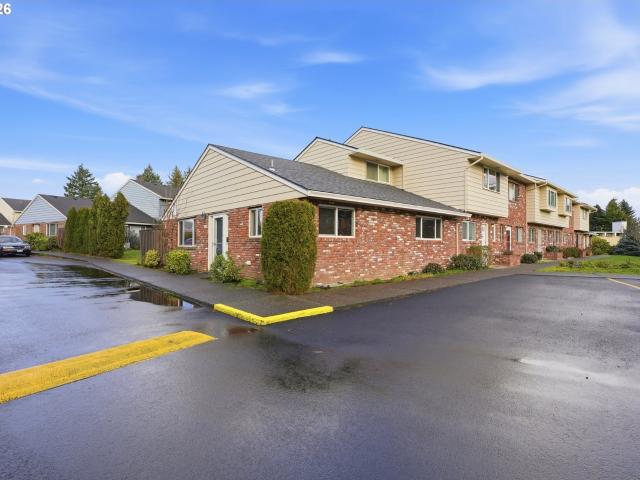 Condo for sale in Oregonia
