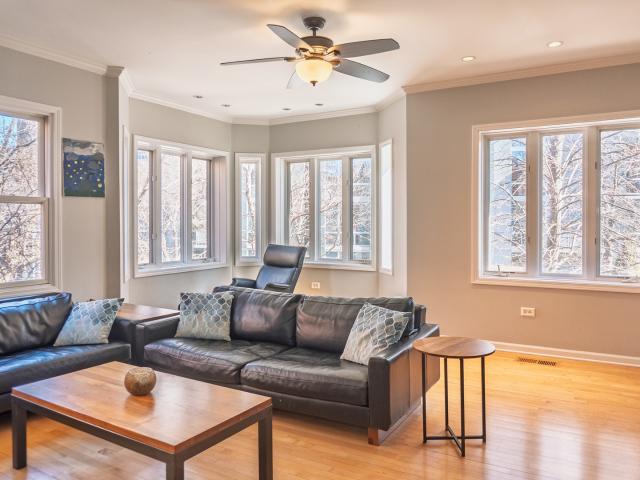 Townhouse for sale in Chicago Park, Illinois