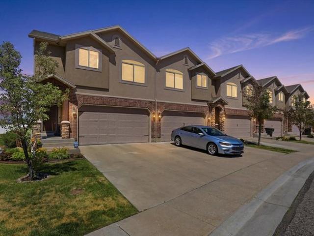 Townhouse for sale in Roy, Utah