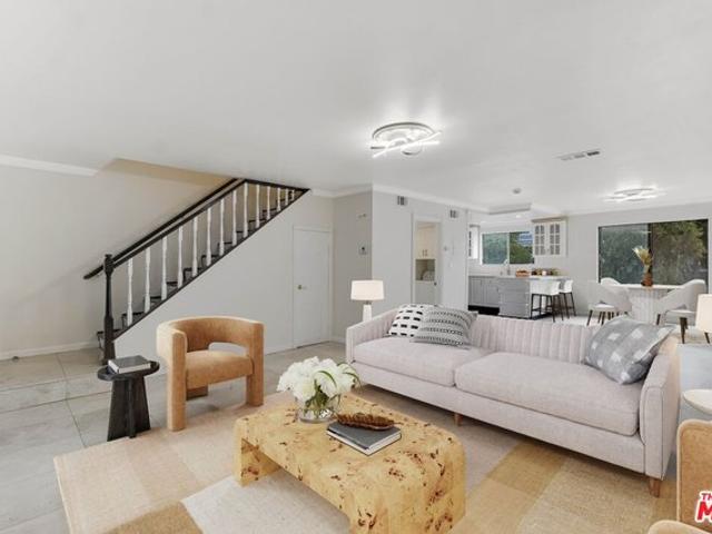 Condo for sale in Tarzana Neighborhood Council District, Canoga Park