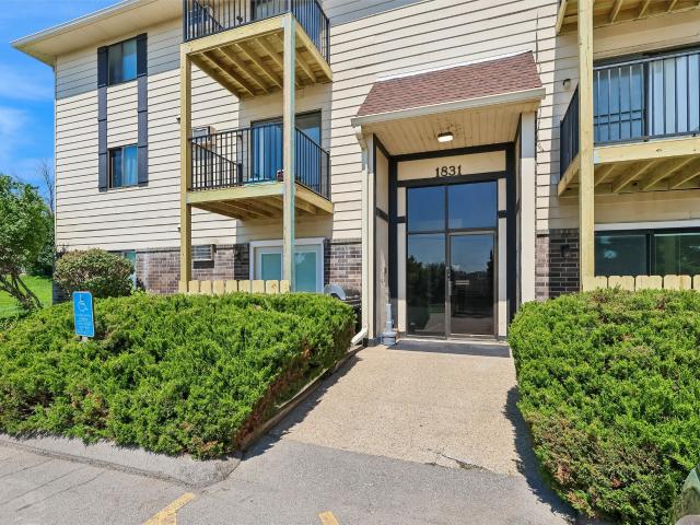 Condo for sale in West Des Moines, Iowa