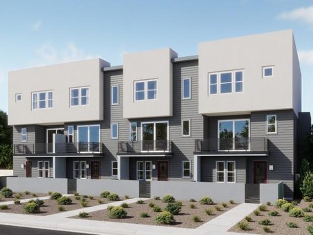 Townhouse for sale in Fullerton, California
