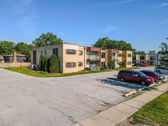 Condo for sale in Homewood, Illinois
