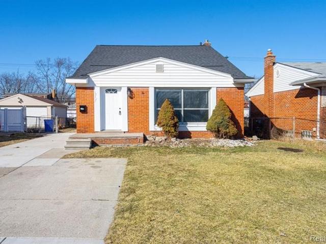 House for sale in Fraser, Macomb County