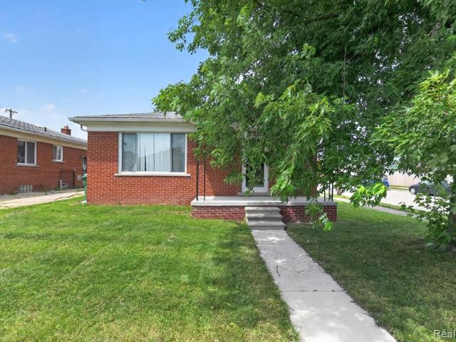 House for sale in Eastpointe, Michigan