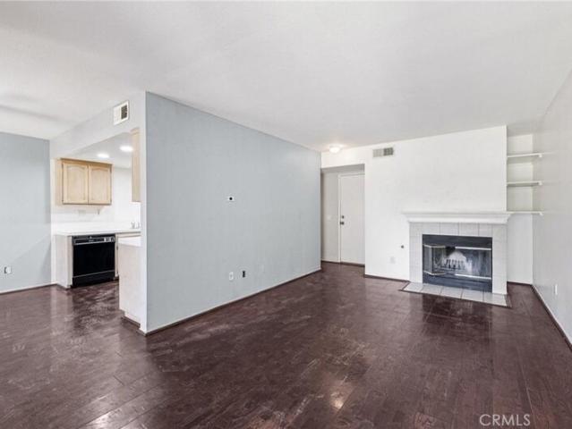 Condo for sale in Lancaster