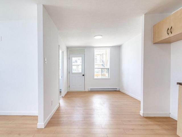 Apartment for rent in Mauricie, Quebec