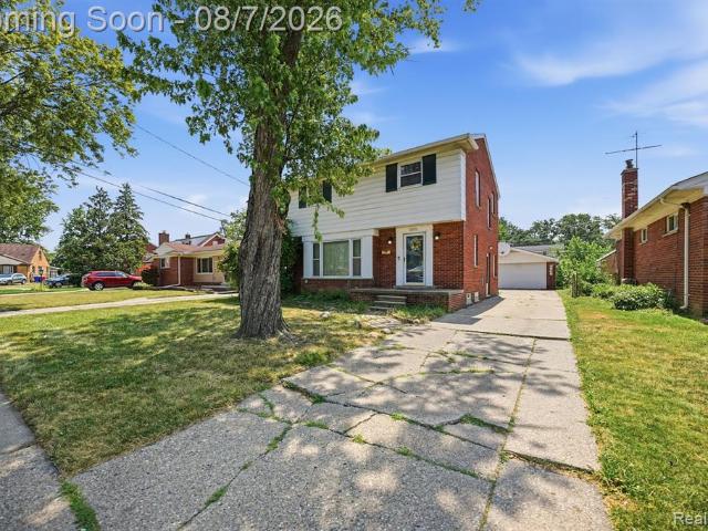 House for sale in Fraser, Michigan