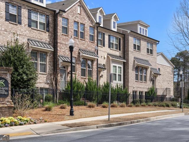 Townhouse for sale in Chamblee, Georgia