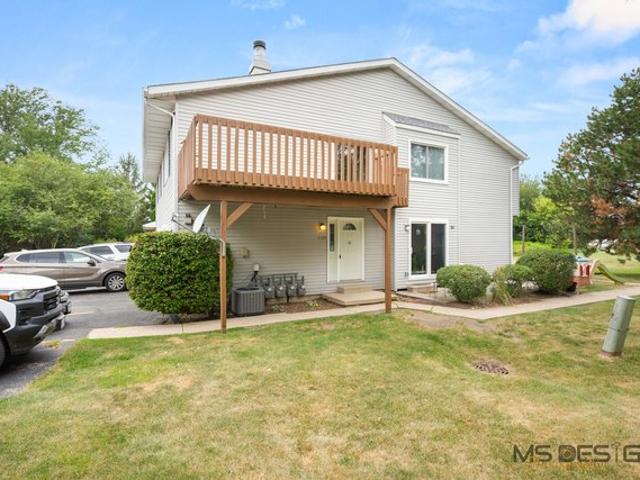 Condo for sale in Sycamore, Illinois