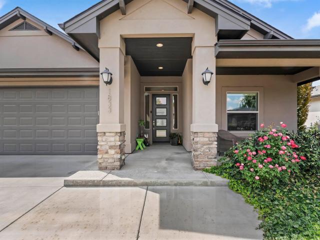 House for sale in Eagle, Idaho