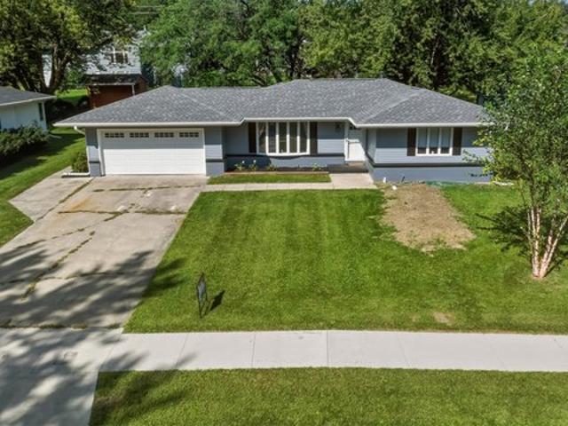 House for sale in Grinnell, Iowa