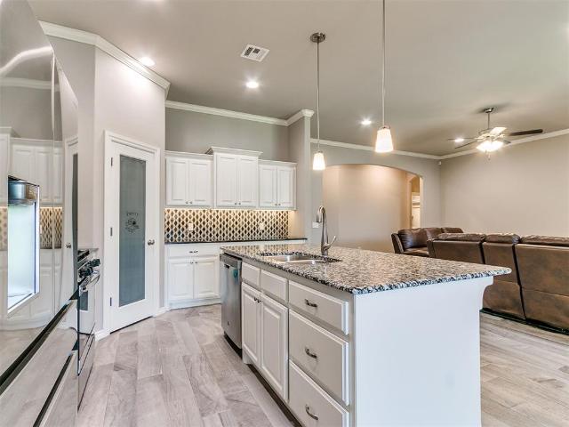House for sale in Mustang, Oklahoma