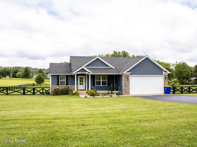 House for sale in Oakland, Kentucky