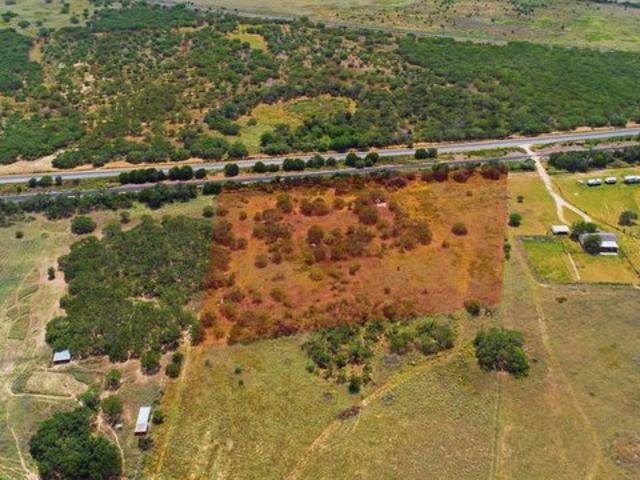 Land for sale in Elmendorf, Texas