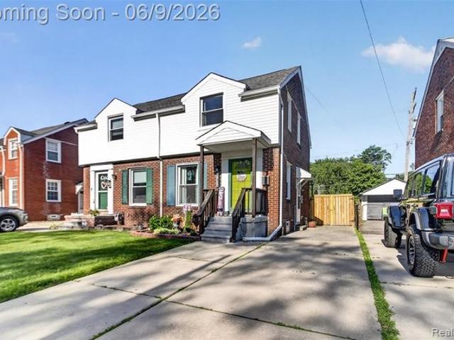 Townhouse for sale in Wyandotte, Michigan
