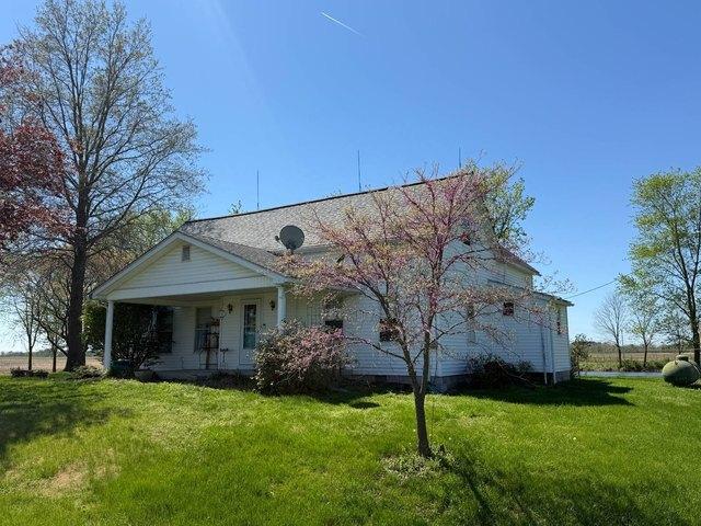 House for sale in Carmi, Illinois