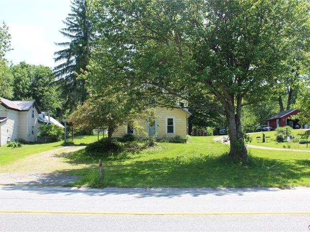 House for sale in Oneida, New York