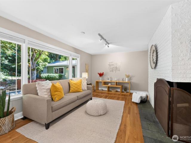 House for sale in Shoreline, Washington