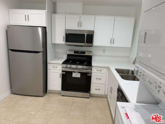 Condo for sale in Tarzana Neighborhood Council District, Canoga Park