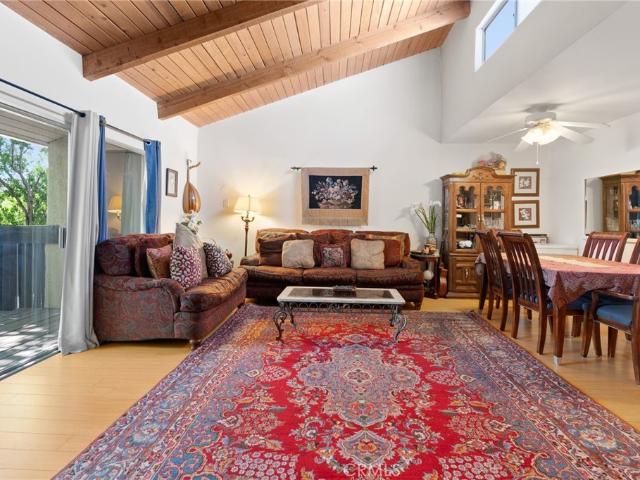 Condo for sale in Tarzana Neighborhood Council District, Canoga Park