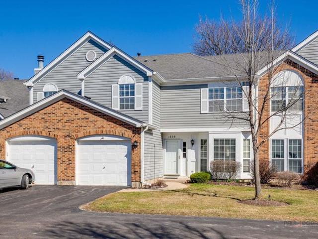 Townhouse for sale in Gurnee, Illinois