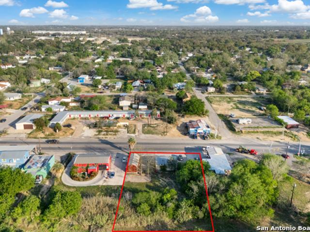 Commercial for sale in Natalia