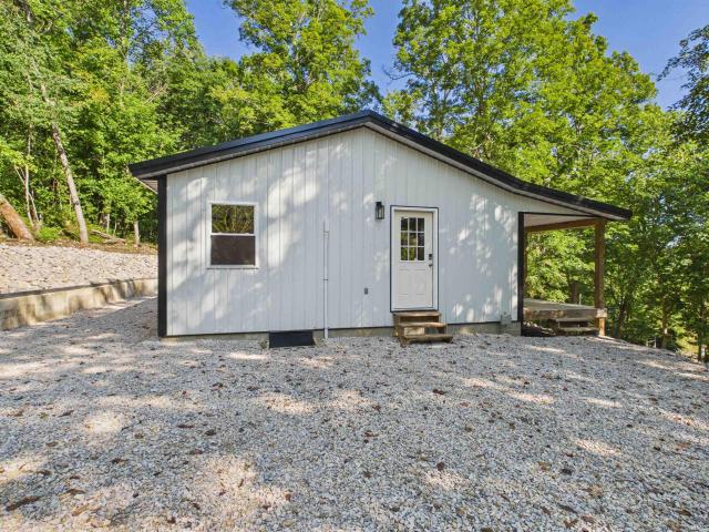 House for sale in Shoals, Martin County