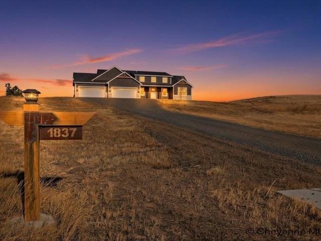 House for sale in Wyoming