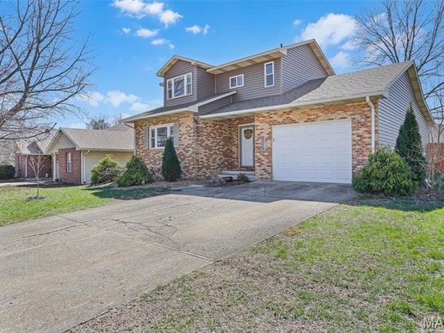 House for sale in Edwardsville, Illinois