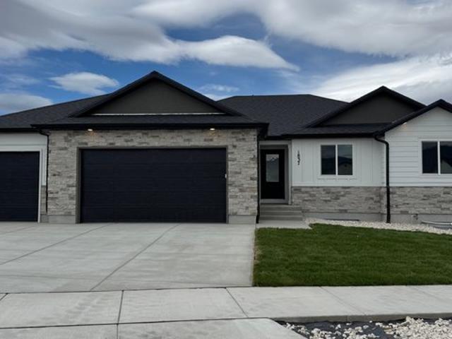 House for sale in Tooele, Utah